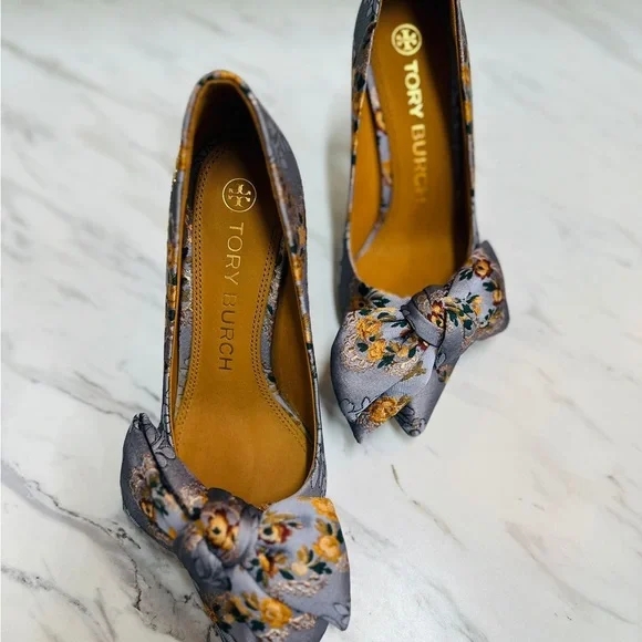 Tory Burch Floral Bow Heels in Gray and Yellow - Picture 11 of 11